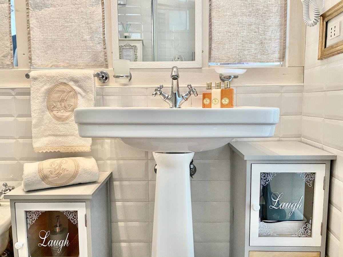 Capo Le Case, Romantic Flat Near Spanish Steps Экстерьер фото